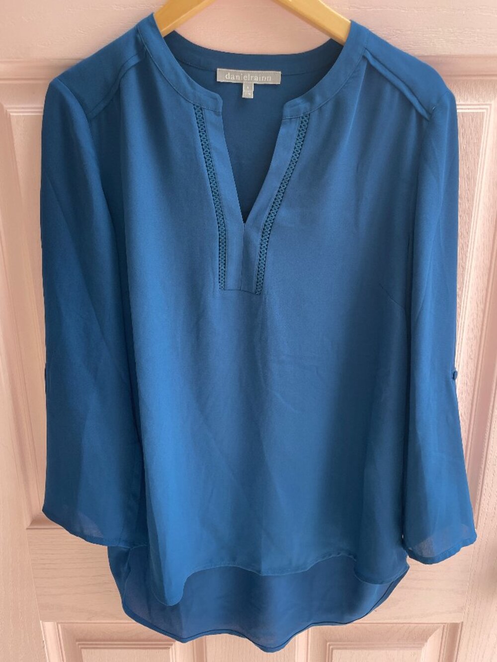 Daniel Rainn Teal Blue Lace Trim V Neck Roll Tab High Low Tunic Blouse S